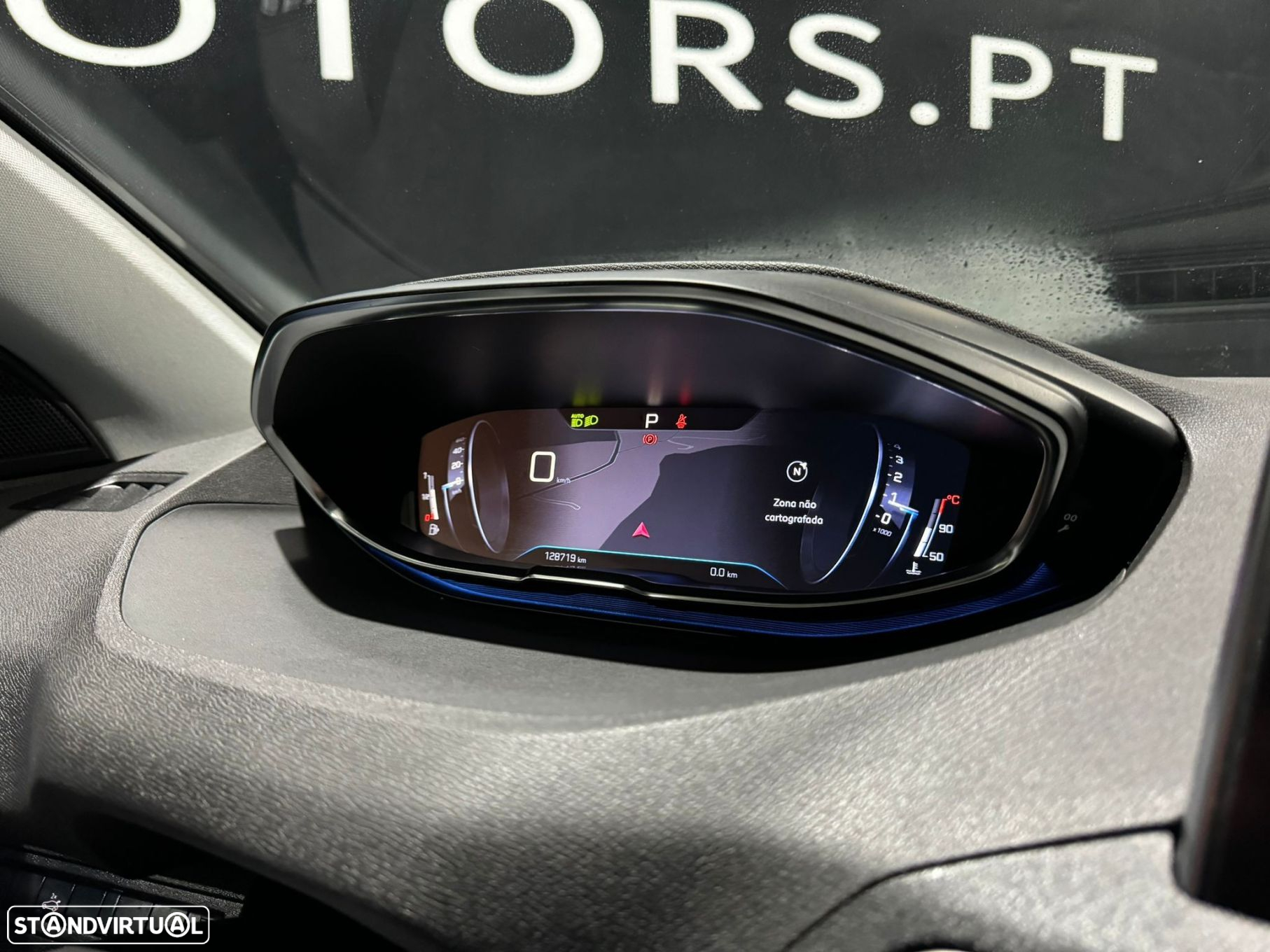 Peugeot 5008 1.5 BlueHDi Allure EAT8 - 21