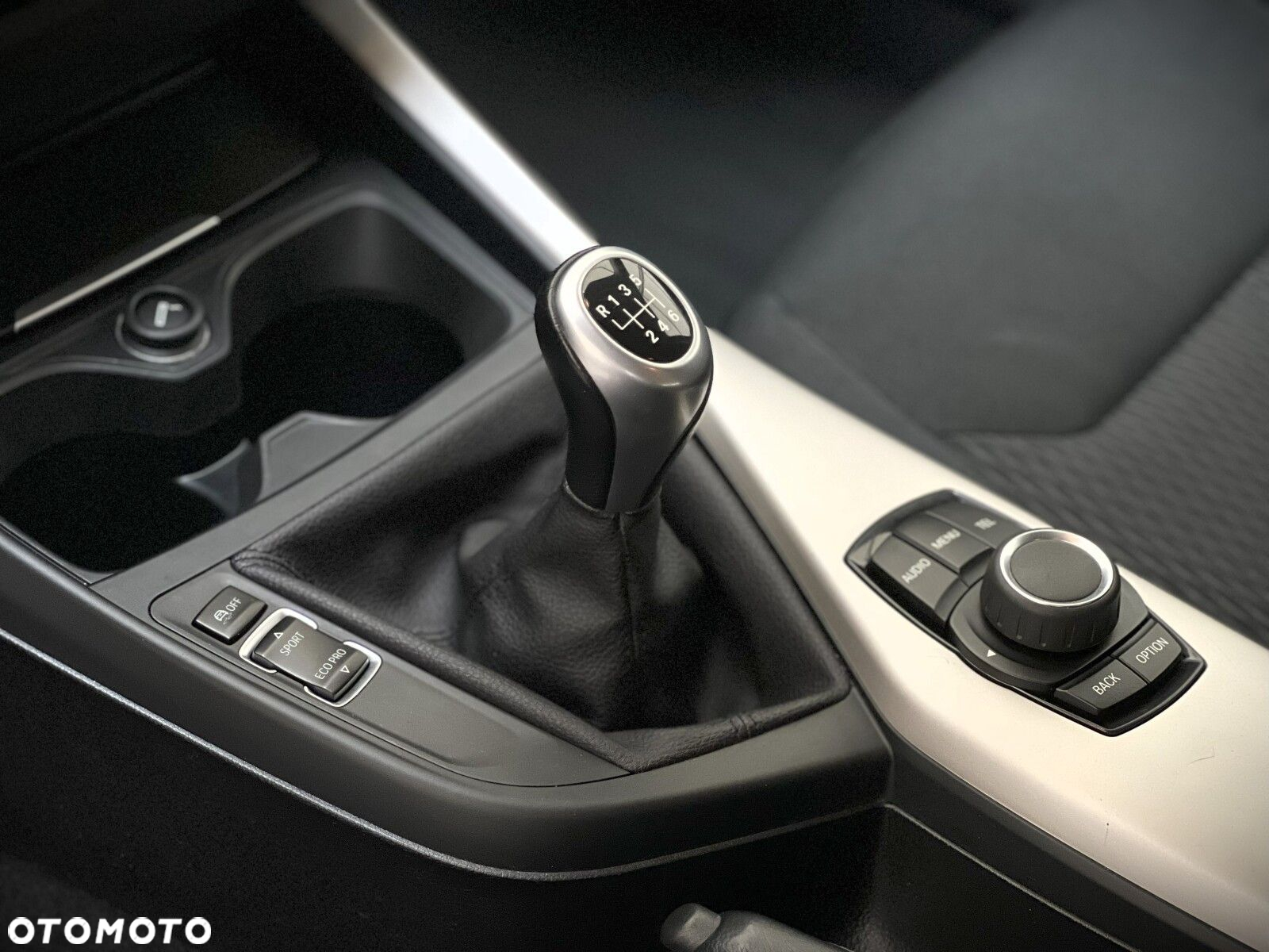 BMW Seria 1 - 16