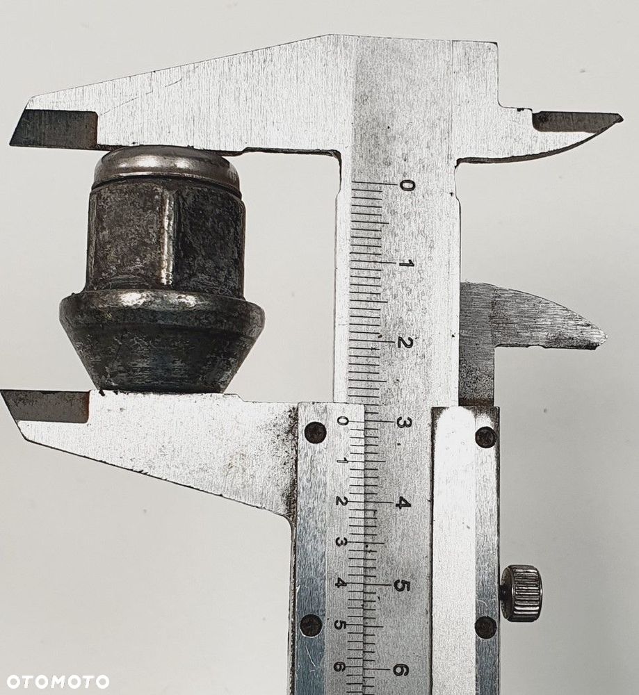 NAKRĘTKI KÓŁ FELG HYUNDAI GENESIS COUPE KOMPLET - 3