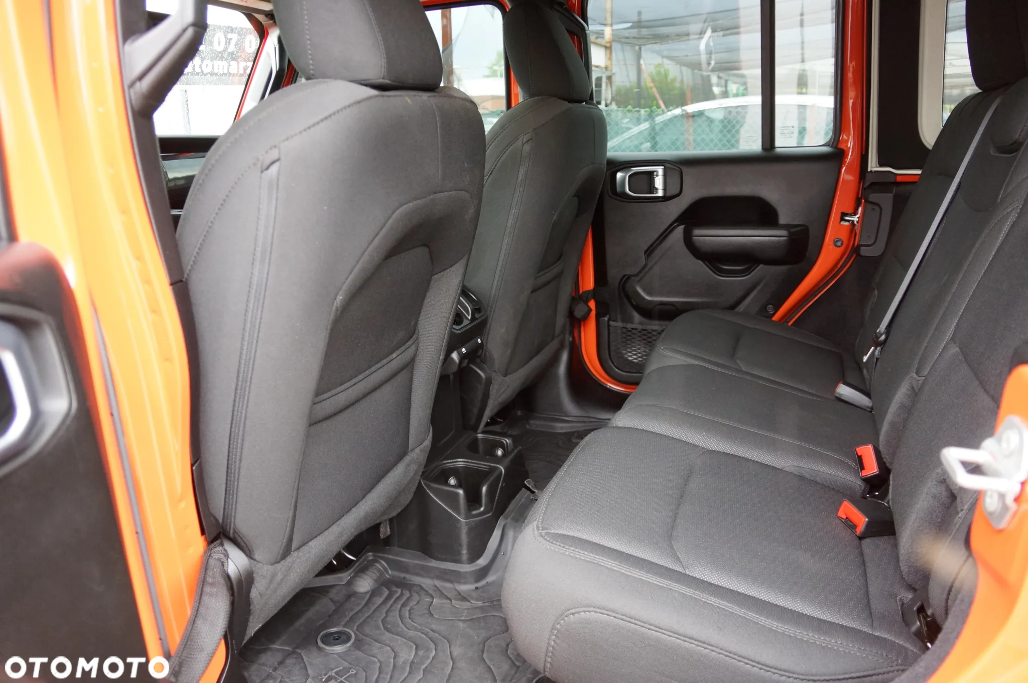 Jeep Wrangler - 26