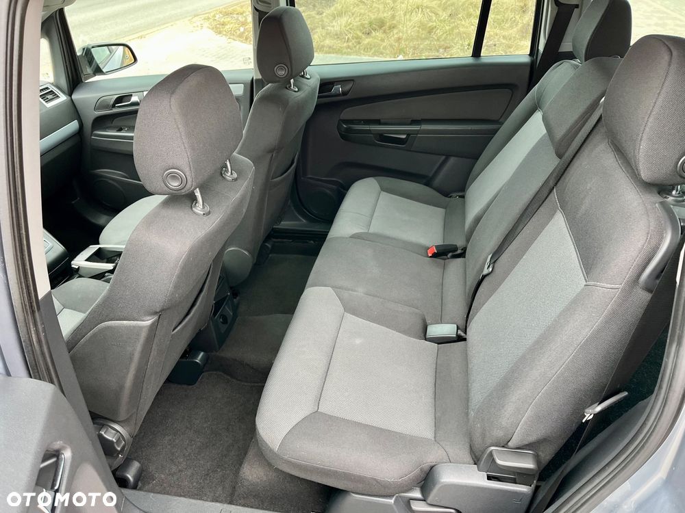 Opel Zafira 1.8 Easytronic Family Plus - 12