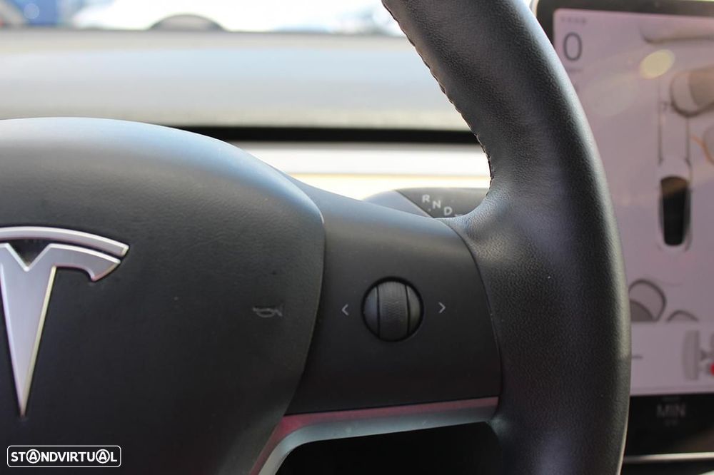 Tesla Model 3 Standard RWD Plus - 26