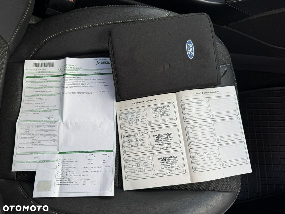 Ford Kuga 2.0 TDCi 2x4 Titanium - 37