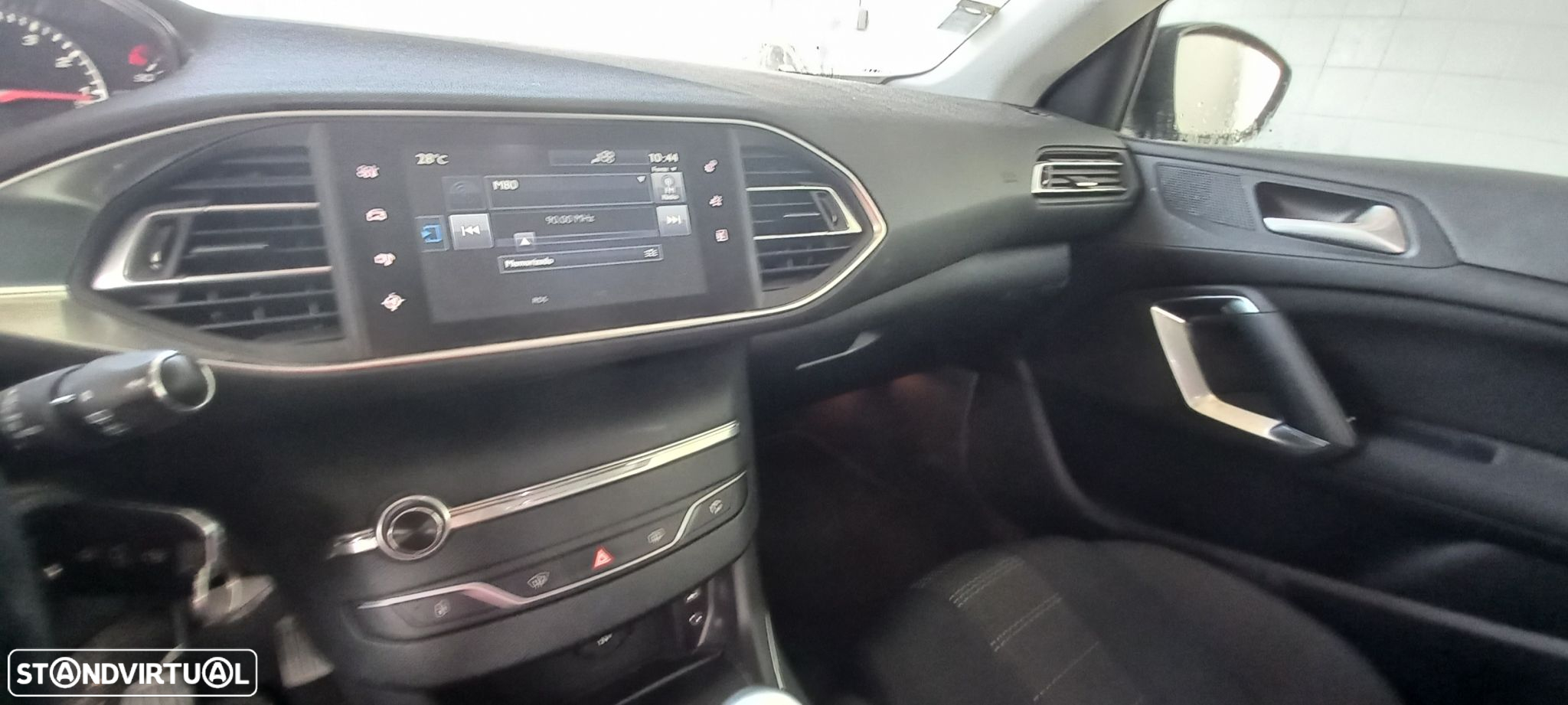 Peugeot 308 1.2 PureTech Allure - 4