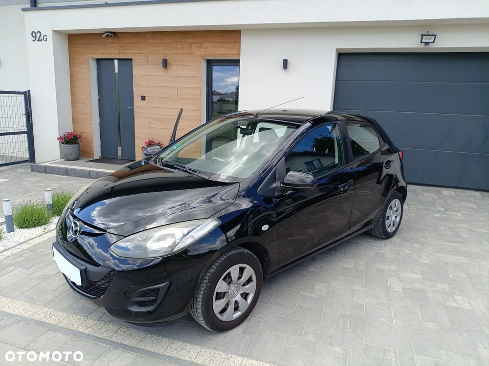 Mazda 2 - 4