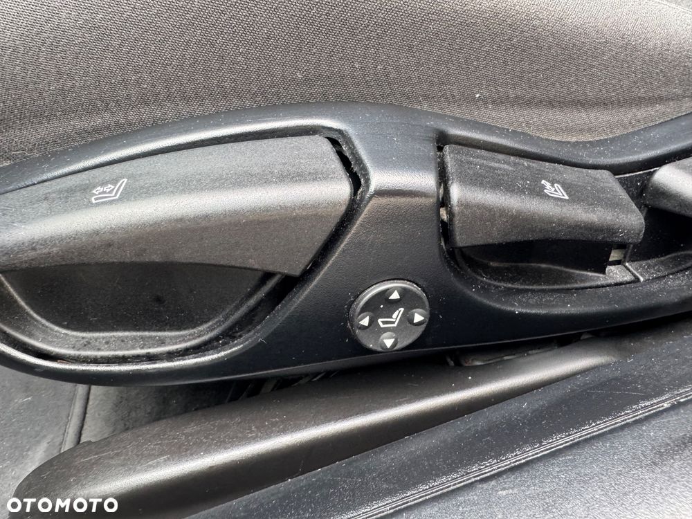 BMW Seria 3 318i - 14