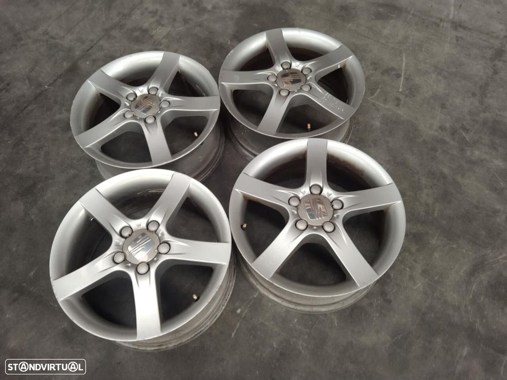 CONJUNTO DE PNEUS SEAT LEON - 1
