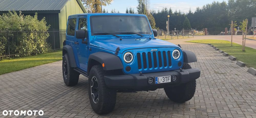 Jeep Wrangler - 2