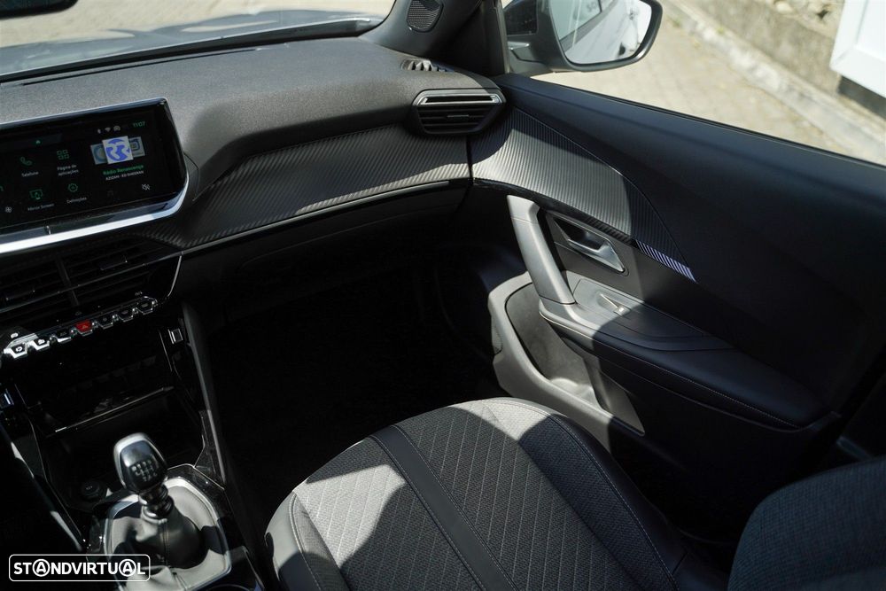 Peugeot 2008 1.2 PureTech Allure Pack - 30