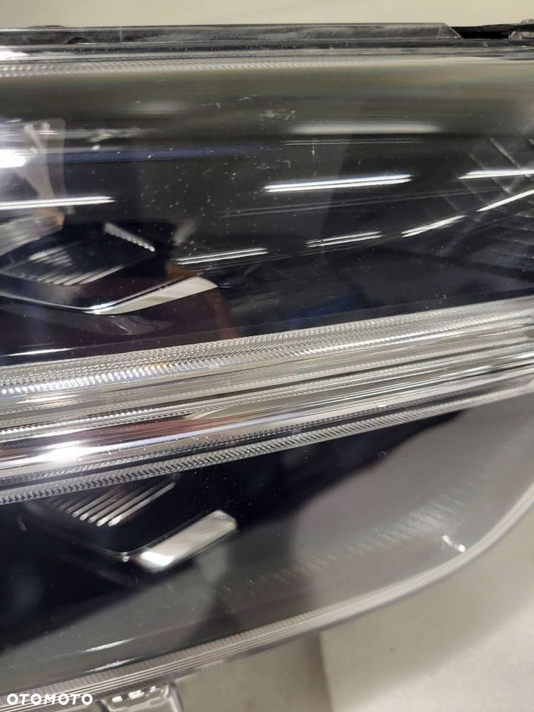 volvo xc40 mid led przód strona prawa kompletna 32342525 - 2