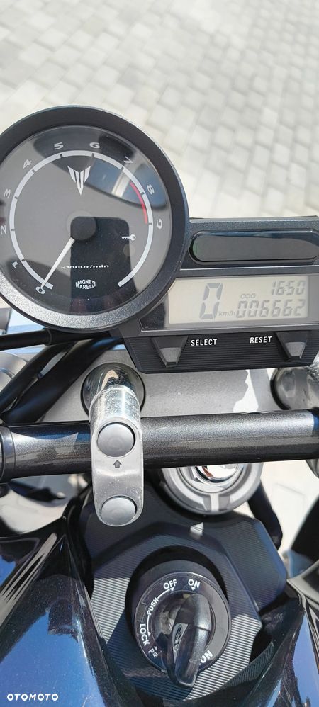 Yamaha MT - 6
