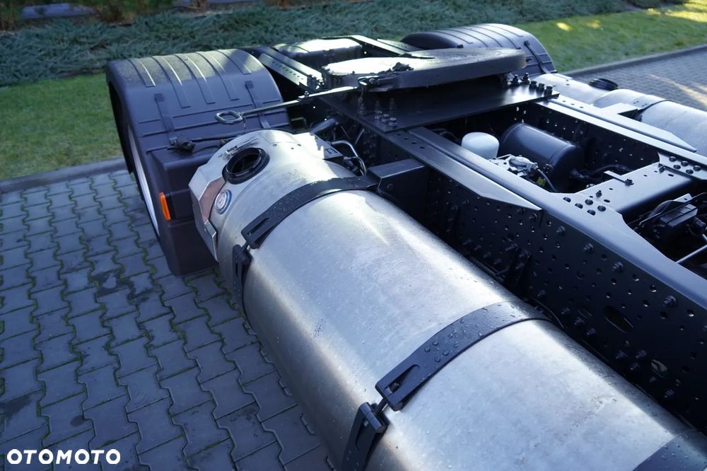 Iveco S-WAY / 460 / RETARDER / LNG / MEGA / LOW DECK / - 16