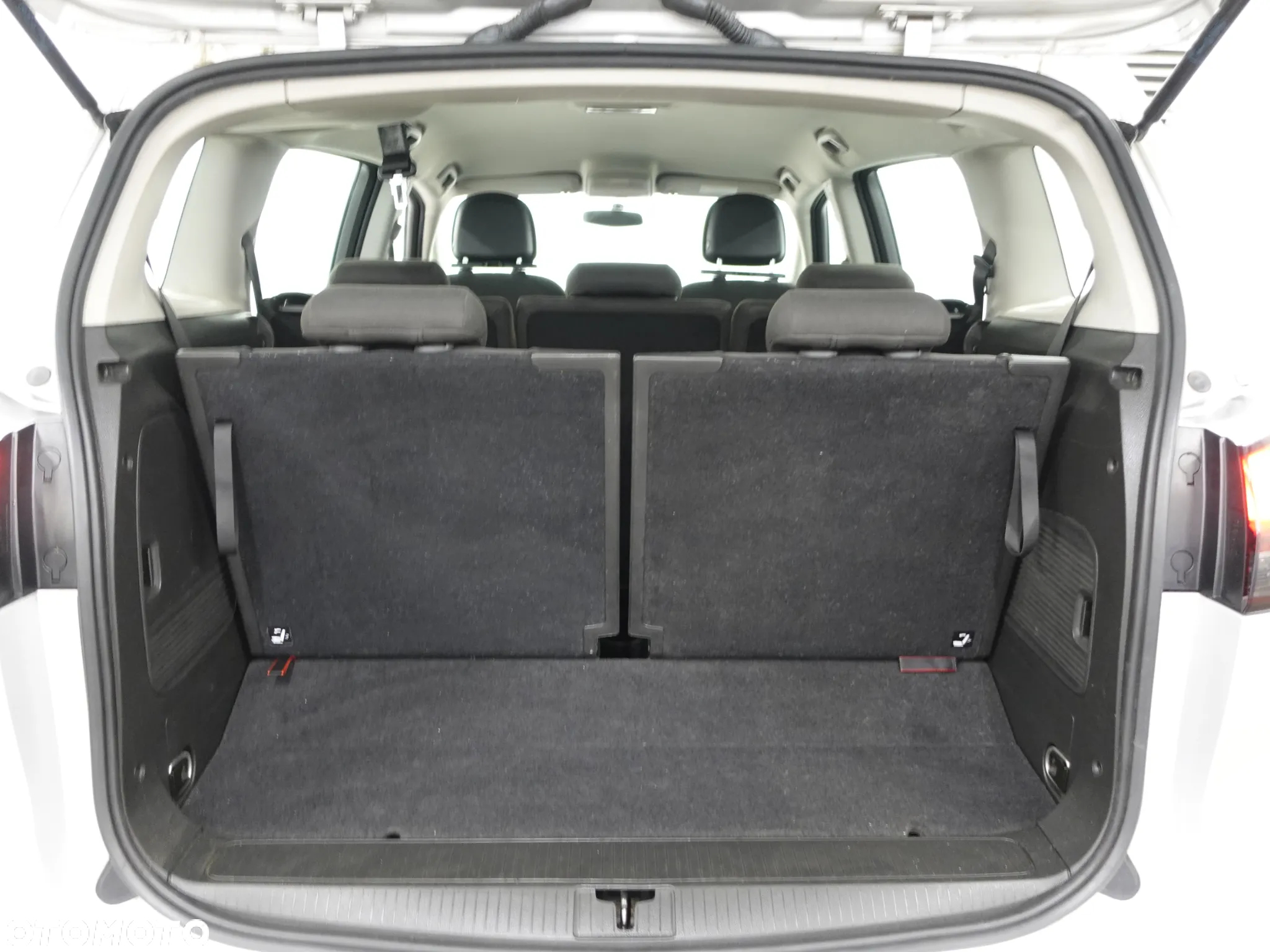 Opel Zafira Tourer 2.0 CDTI Edition - 26