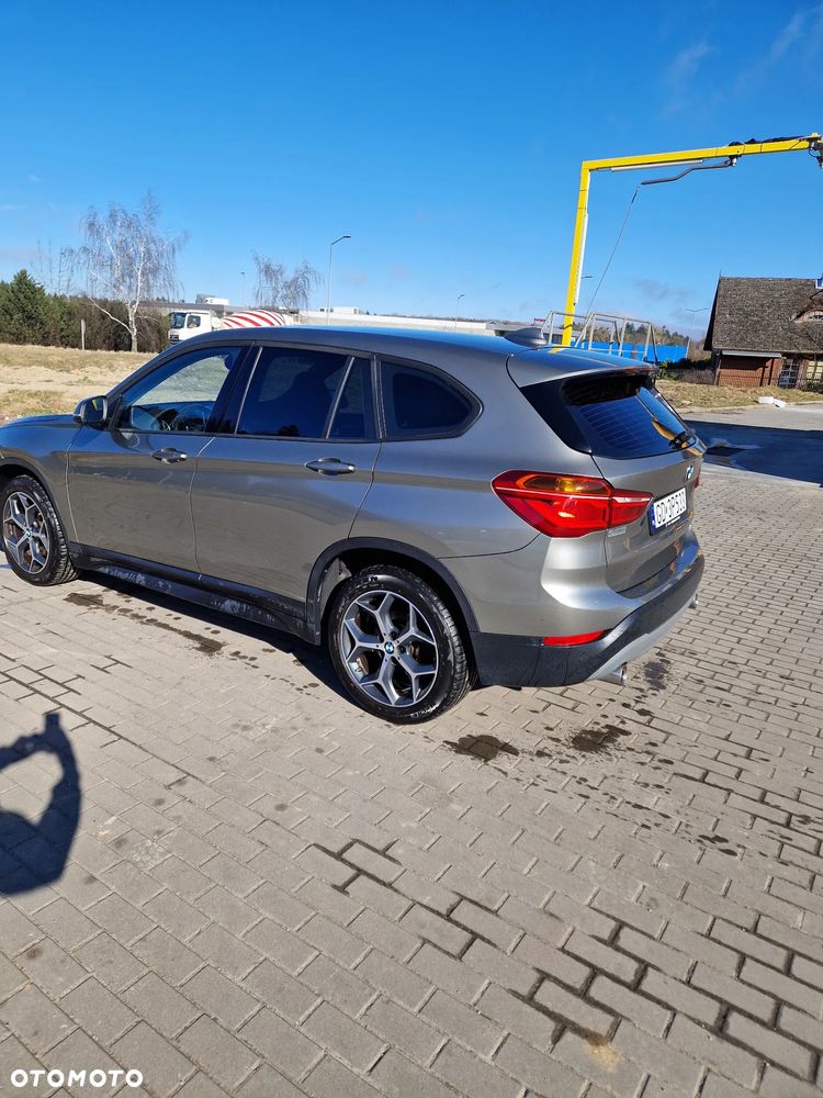 BMW X1 sDrive18i - 17