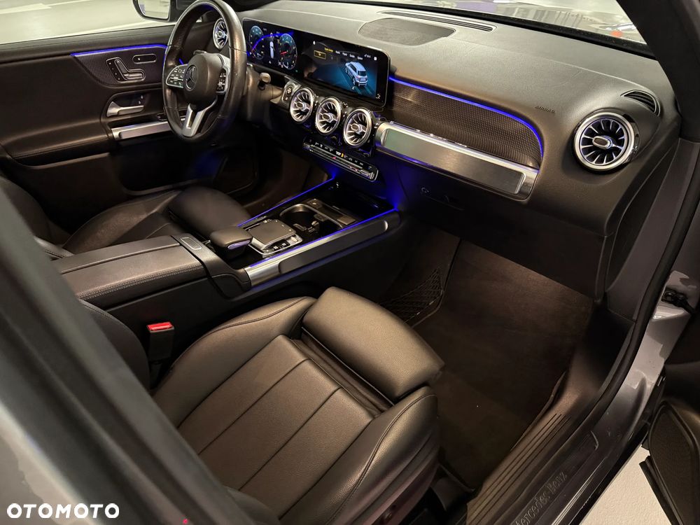 Mercedes-Benz GLB 250 4Matic 8G-DCT - 7