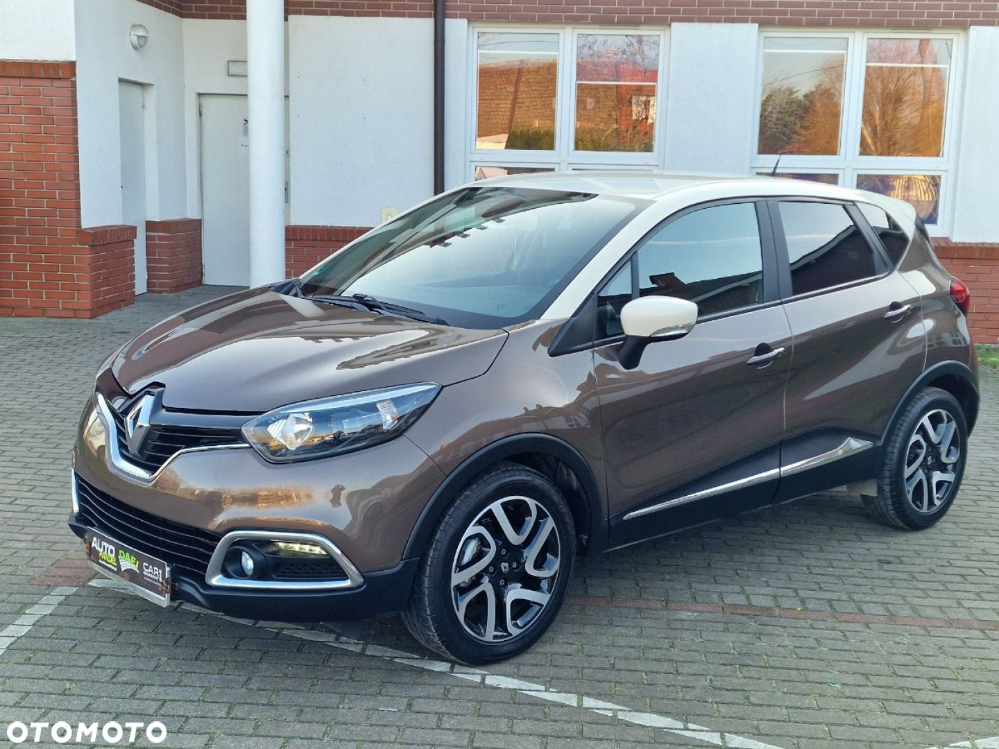 Renault Captur - 31