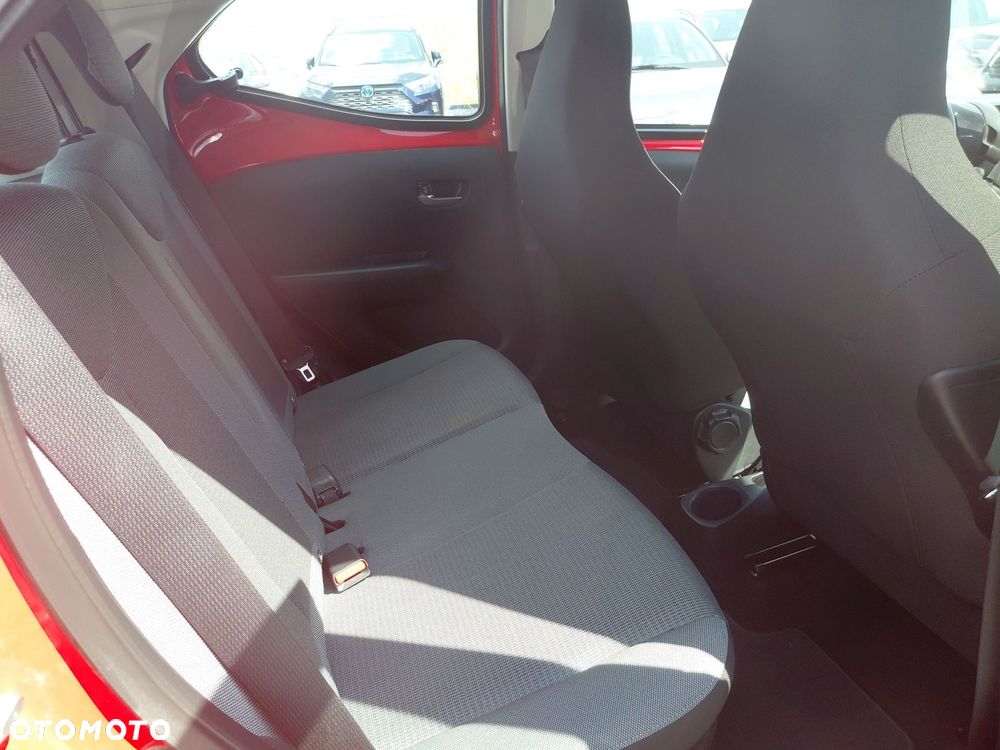 Toyota Aygo - 10