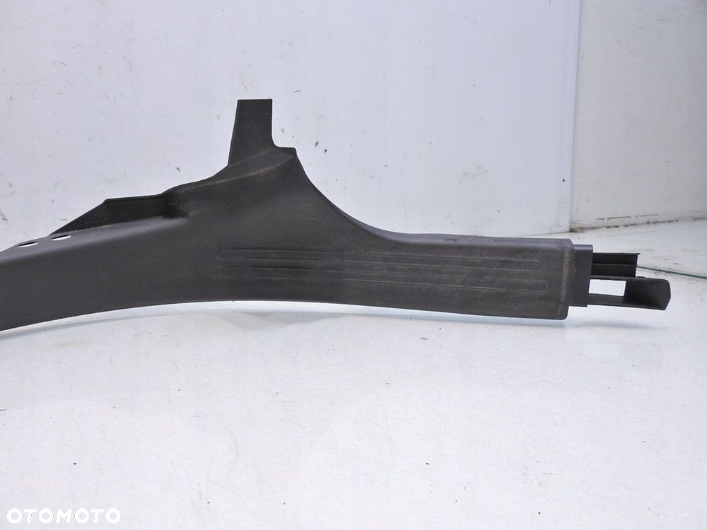 LISTWA NAKŁADKA PROGU PRAWY TYŁ AUDI A6 C6 AVANT - 2