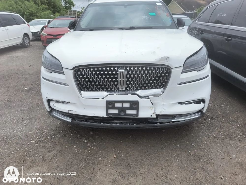 Lincoln Aviator - 26