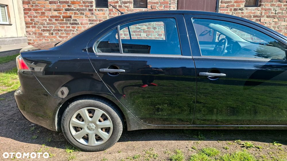 Mitsubishi Lancer 1.6 Inform - 4