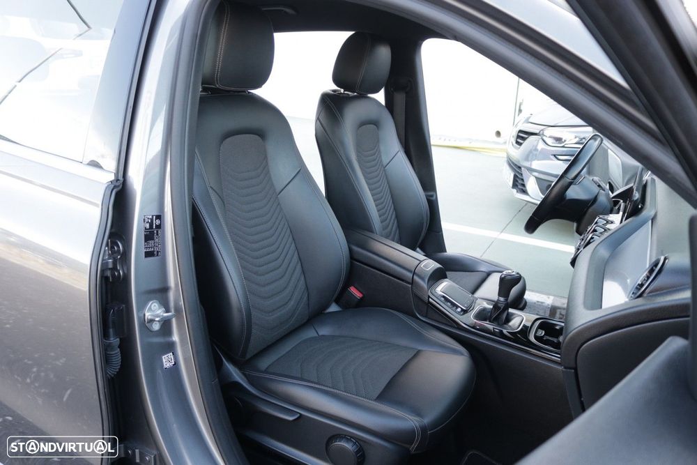 Mercedes-Benz B 180 d Style - 23