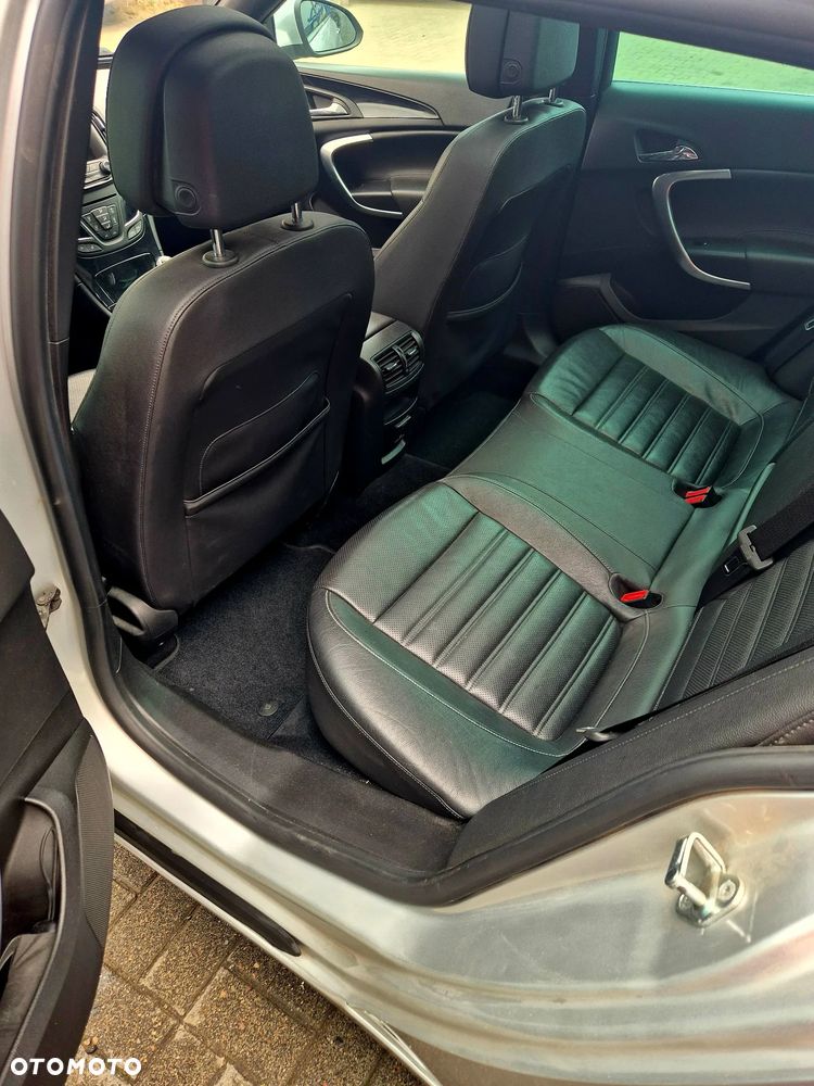Opel Insignia - 11