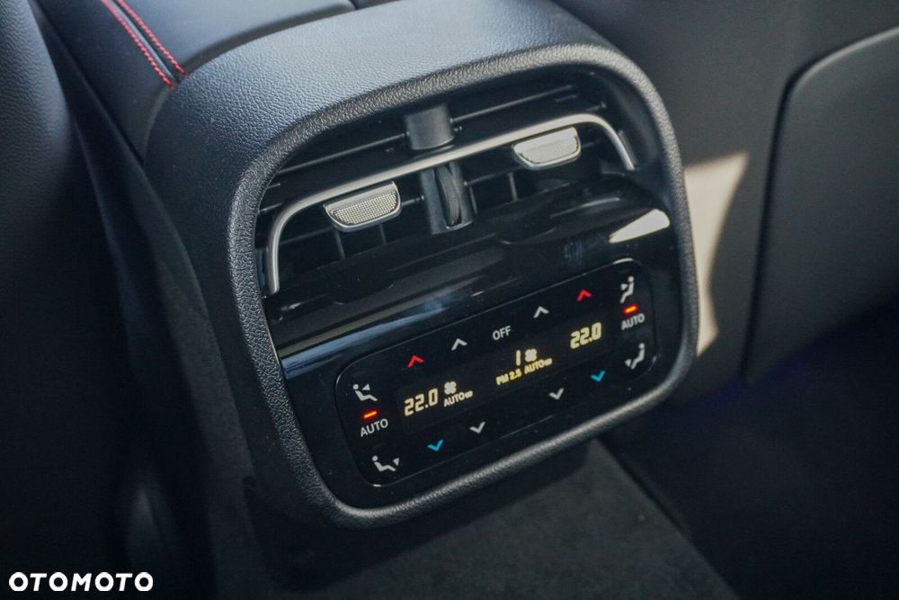 Mercedes-Benz Klasa E - 21