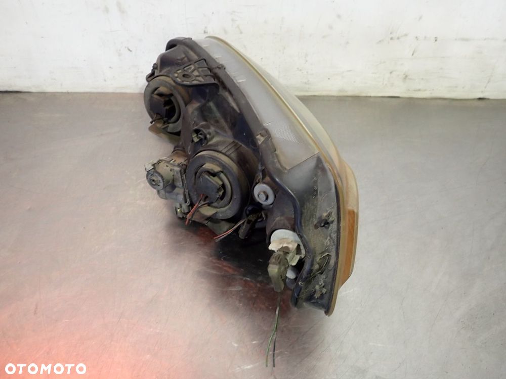 LAMPA PRAWA PRZEDNIA HONDA HR-V - 5