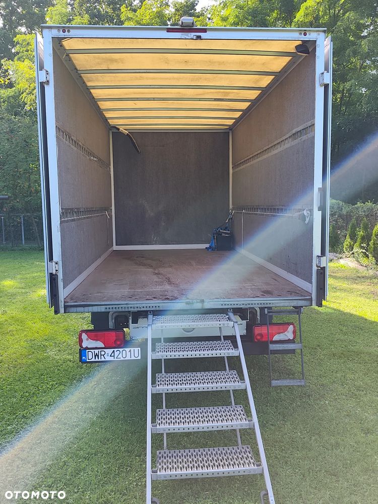 Mercedes-Benz SPRINTER - 13
