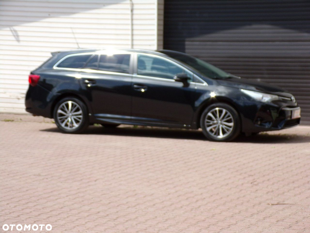 Toyota Avensis - 3