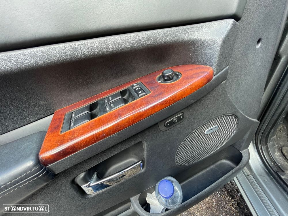 Jeep Grand Cherokee 3.0 CRD V6 Overland - 10