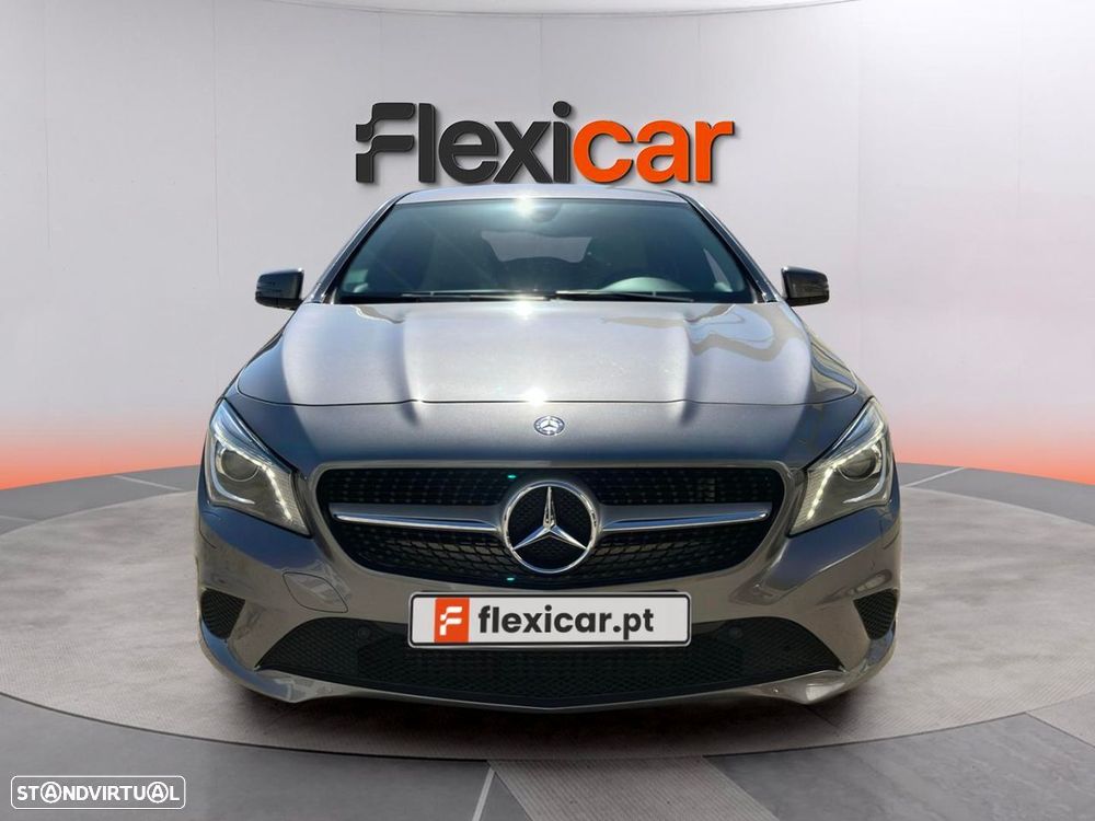Mercedes-Benz CLA 220 d Shooting Brake Urban Aut. - 2