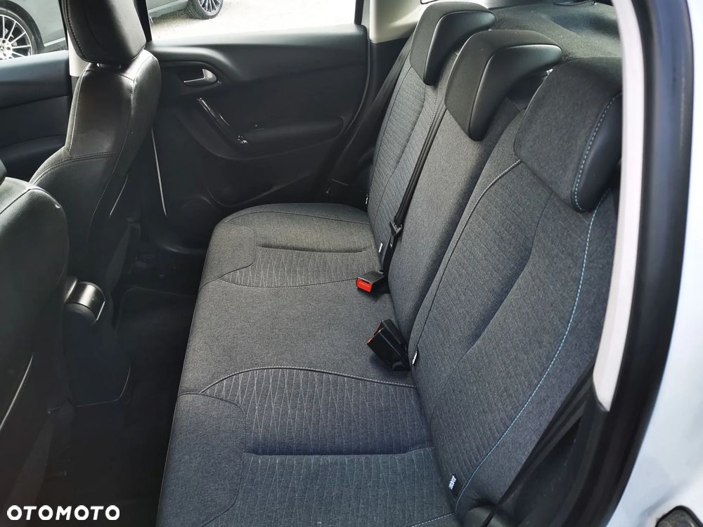 Citroën C3 BlueHDi 100 S&S SHINE - 17