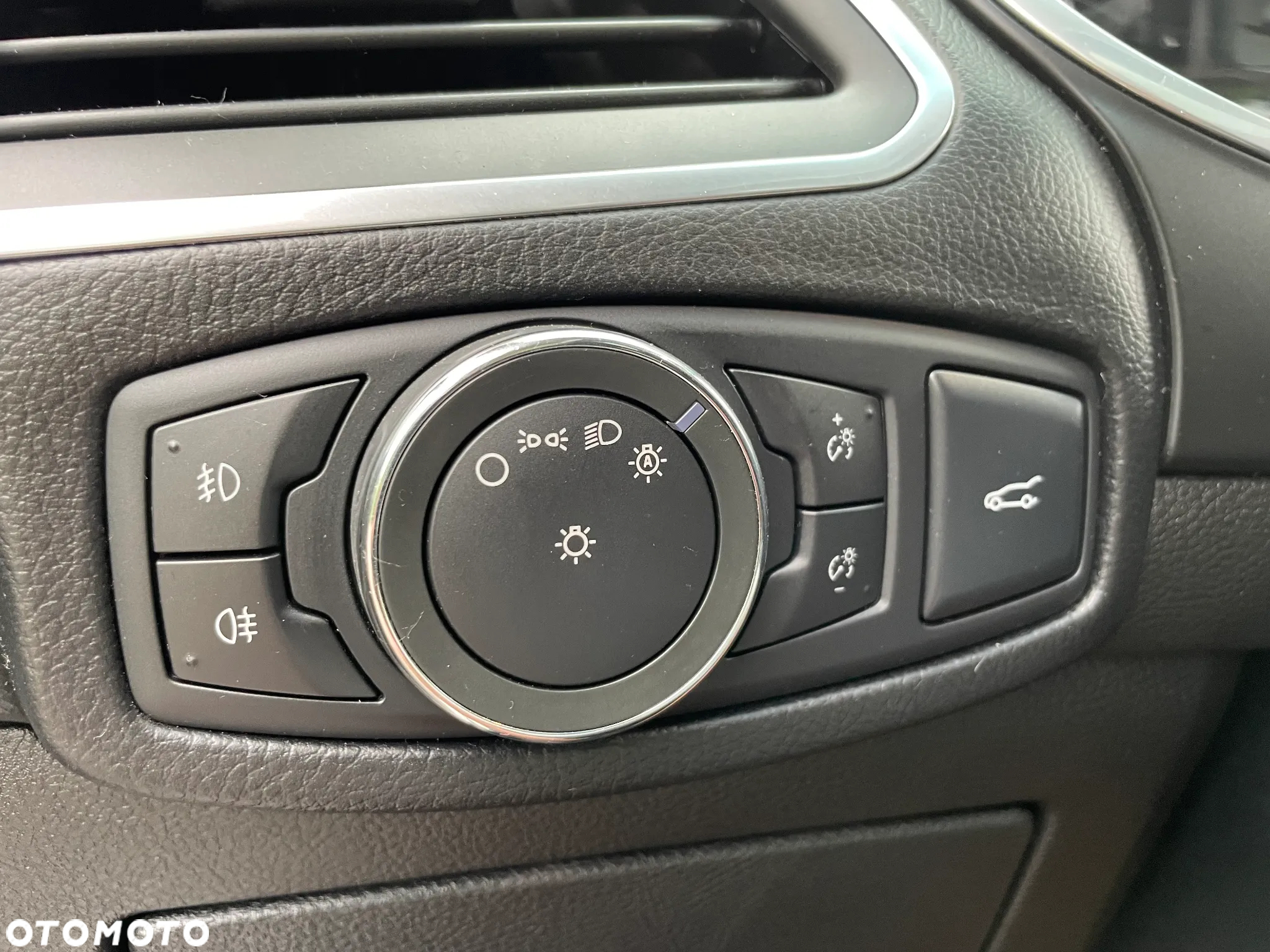 Ford Edge 2.0 TDCi Twin-Turbo 4WD Titanium - 31