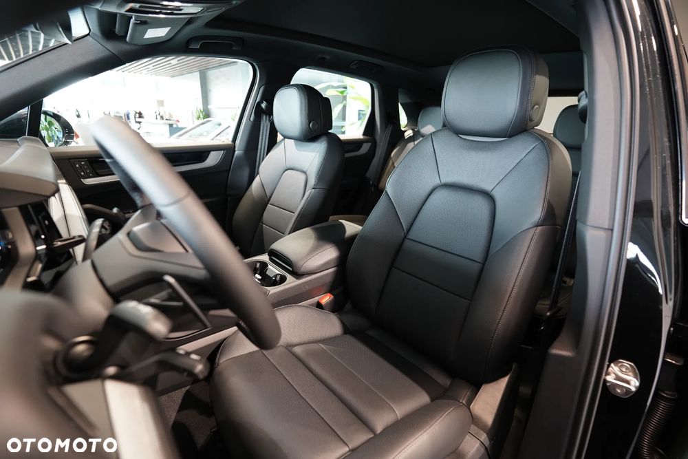 Porsche Cayenne - 7