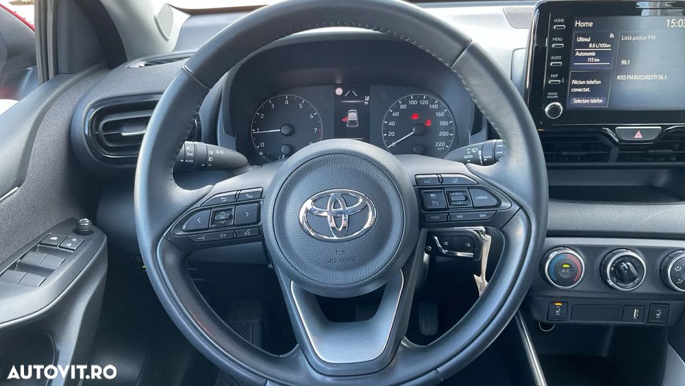 Toyota Yaris 1.5 L Dynamic - 9