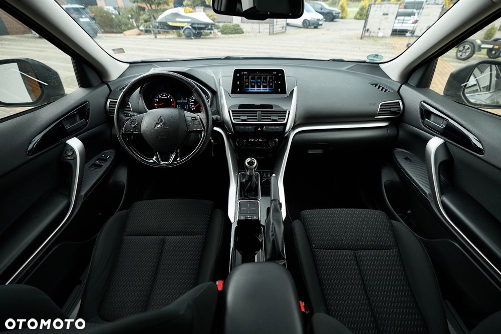Mitsubishi Eclipse Cross - 22