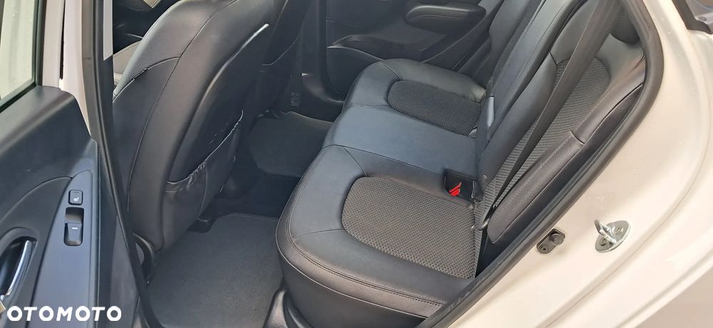 Hyundai ix35 1.6 2WD blue Comfort - 26