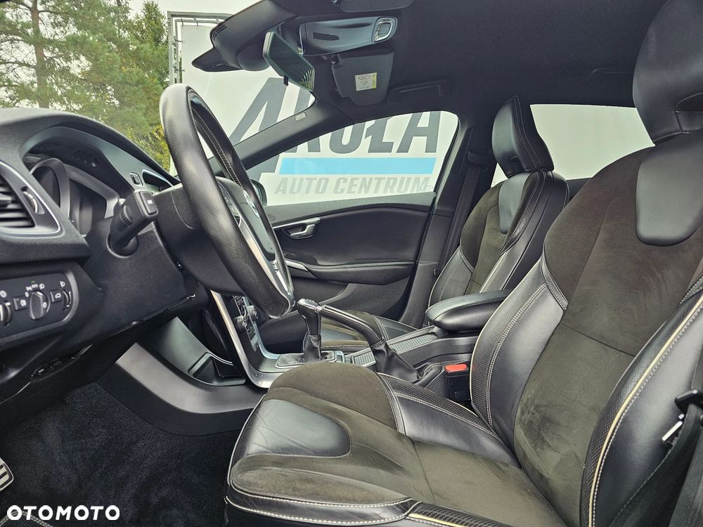 Volvo V40 D2 RDesign - 16