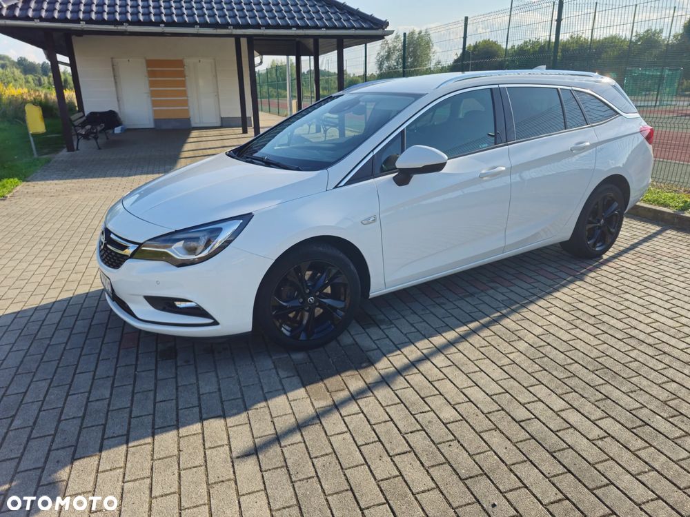 Opel Astra 1.6 Turbo Start/Stop Sports Tourer Innovation - 3