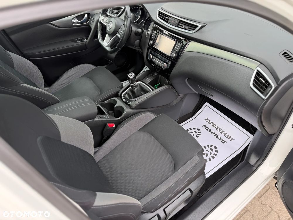 Nissan Qashqai 1.2 DIG-T N-Connecta EU6 - 31