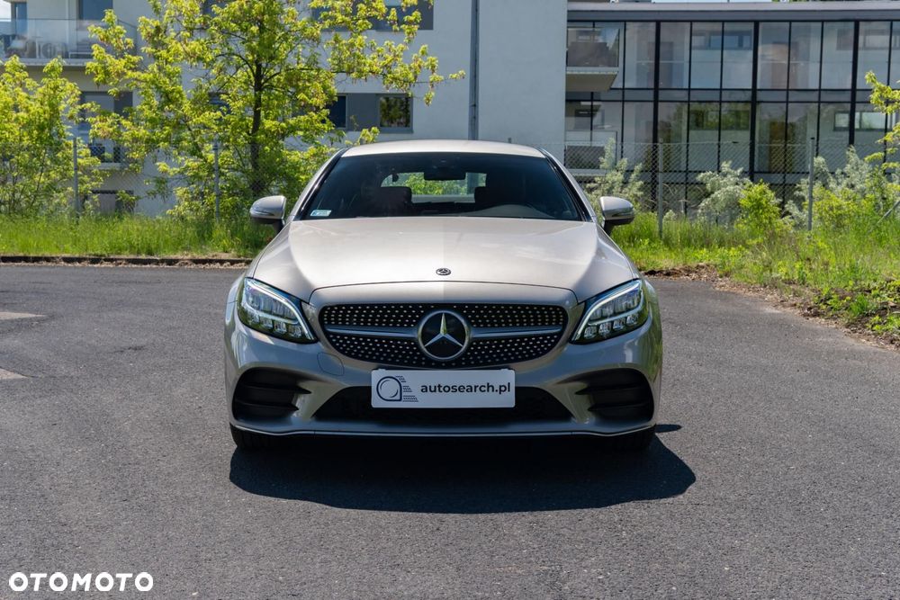 Mercedes-Benz Klasa C 300 9G-TRONIC - 3