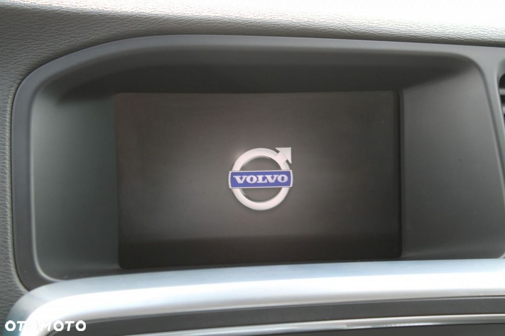 Volvo V60 Cross Country D4 Drive-E Momentum - 31