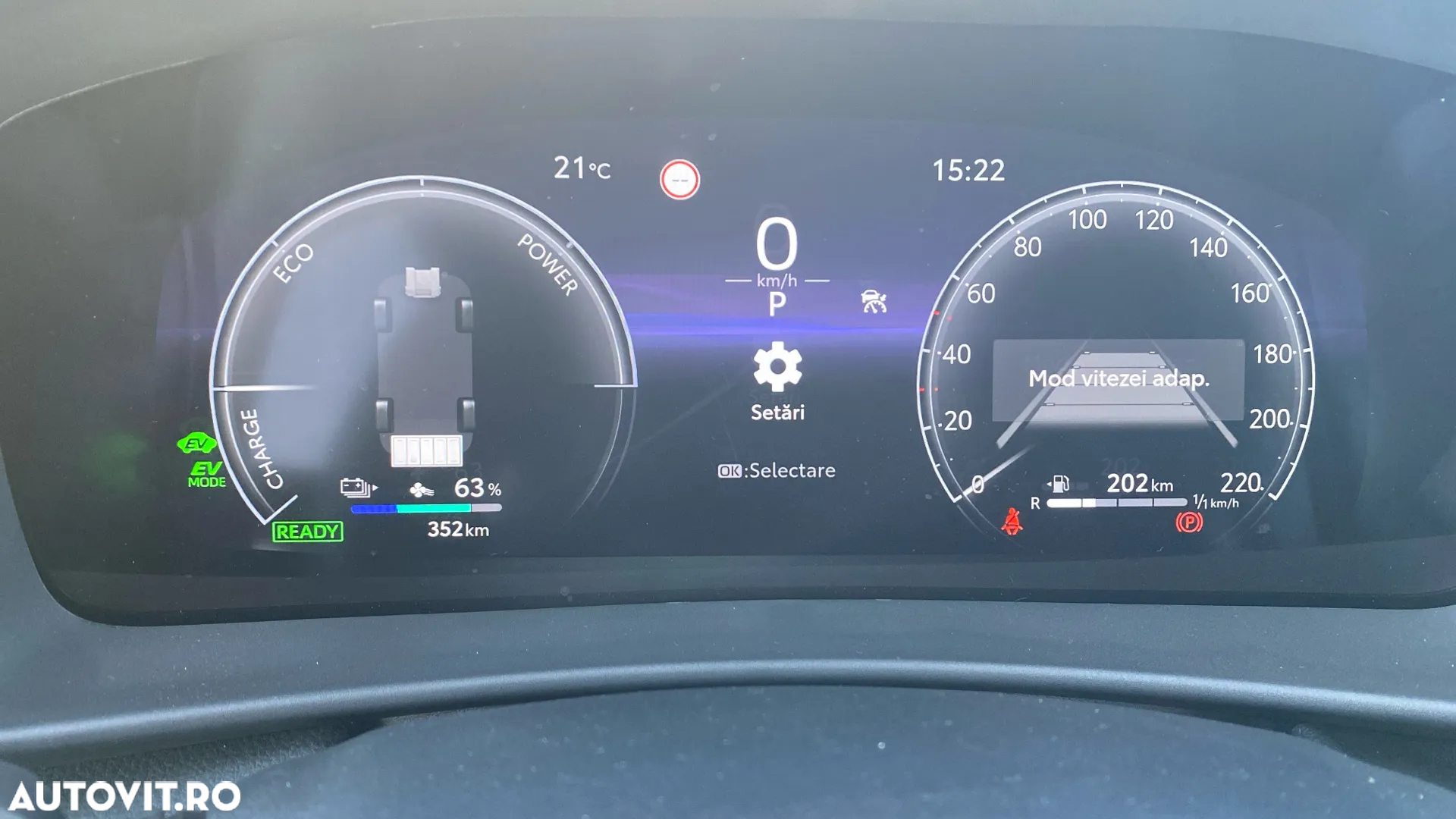Toyota C-HR 2.0 PHEV 223 CP 4x2 CVT Dynamic - 11