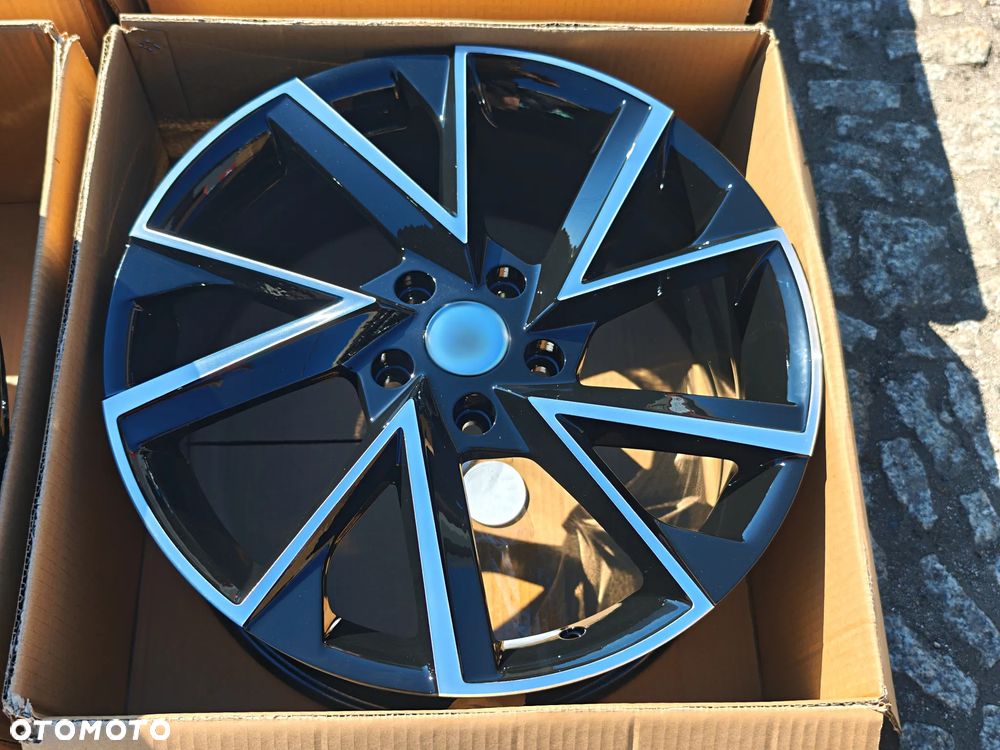 Felgi 5X114,3 7,5J 18 ET45 Hyundai I30 I40 KIA Stinger CEED PROCEED Mazda 3 6 CX30 - 3