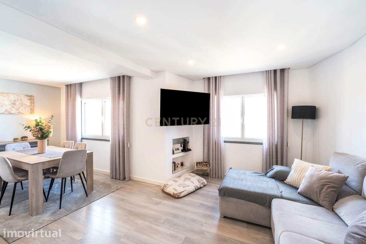 Apartamento T2 Totalmente Remodelado |  No centro da vila de Mafra - Grande imagem: 3/18