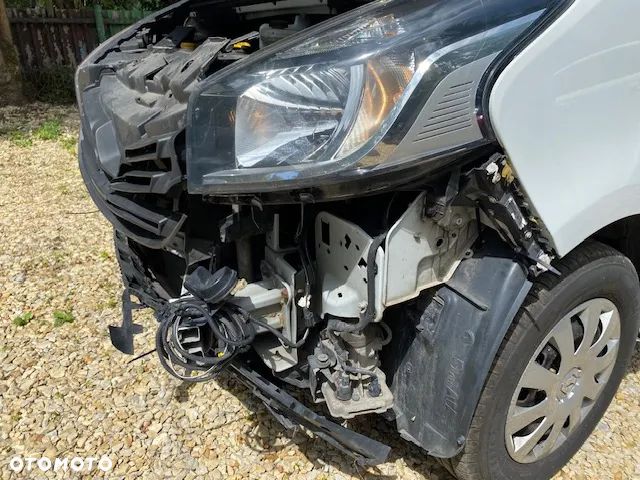 Renault TRAFIC - 11