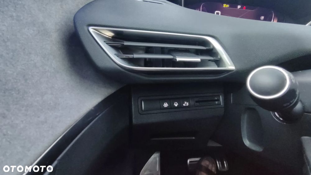 Peugeot 3008 BlueHDi 130 Stop & Start EAT8 GT Pack - 29