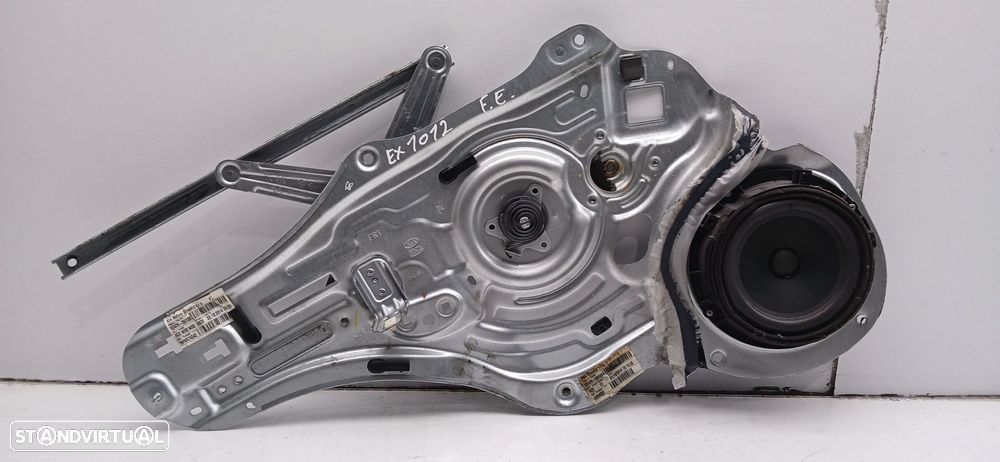 Elevador vidros frente esquerdo KIA Sportage III (SL) - 2