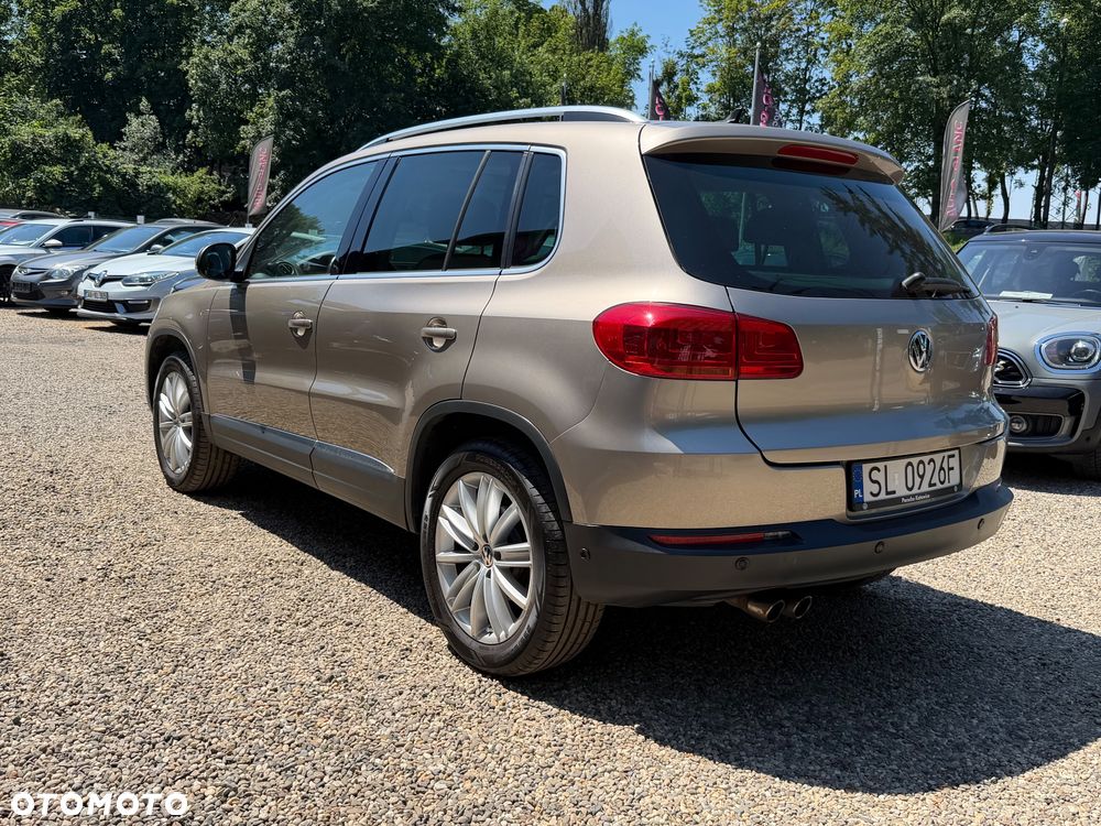 Volkswagen Tiguan 2.0 TDI DPF 4Motion BlueMotion Technology DSG Exclusive - 5